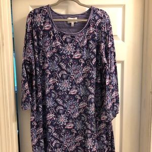 Multicolored night gown